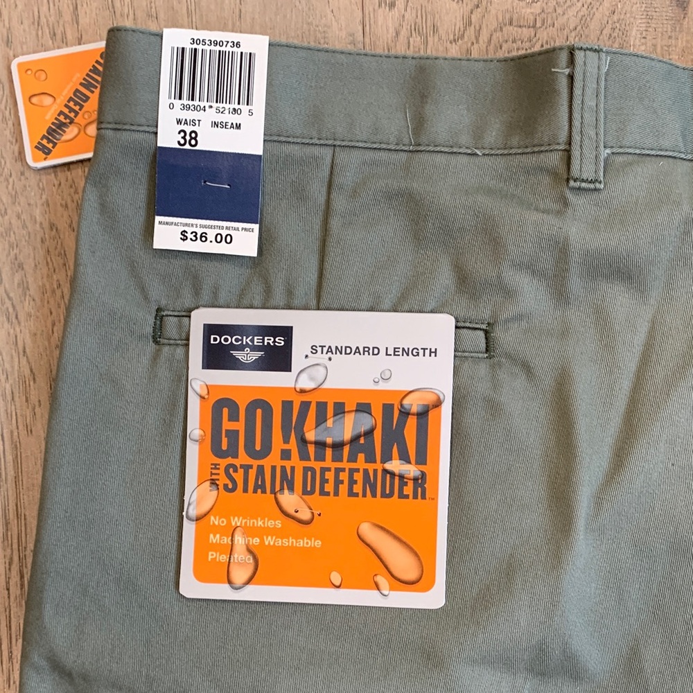 NWT Dockers Men's Olive Flat-Front Casual Shorts Size 38x6 - Picture 6 of 8